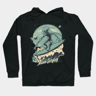 Alien surfing 88090 Hoodie